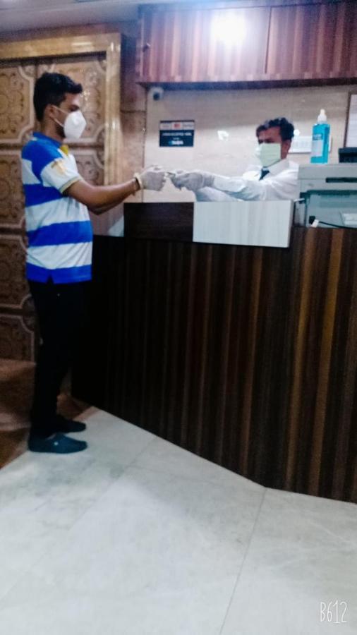Hotel Alfa International Near Nanavati Hospital Mumbai Near Airport Mumbai Near Juhu Beach Ngoại thất bức ảnh