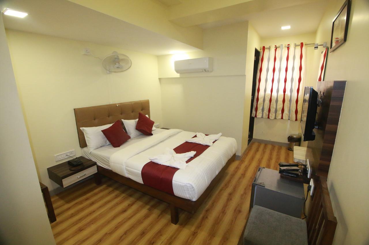 Hotel Alfa International Near Nanavati Hospital Mumbai Near Airport Mumbai Near Juhu Beach Ngoại thất bức ảnh