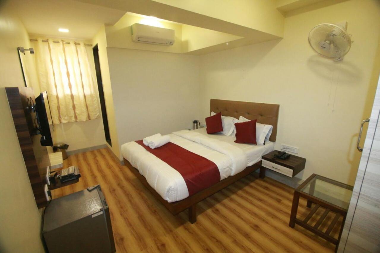 Hotel Alfa International Near Nanavati Hospital Mumbai Near Airport Mumbai Near Juhu Beach Ngoại thất bức ảnh