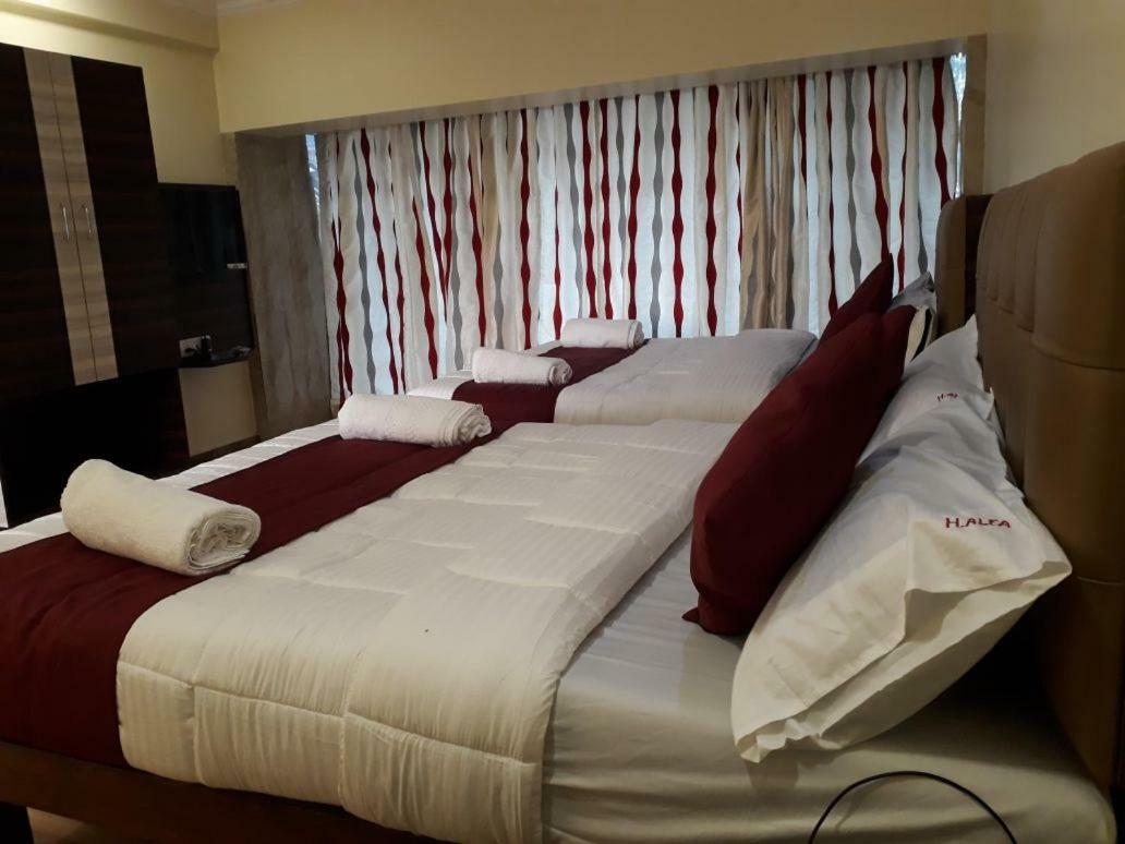 Hotel Alfa International Near Nanavati Hospital Mumbai Near Airport Mumbai Near Juhu Beach Ngoại thất bức ảnh